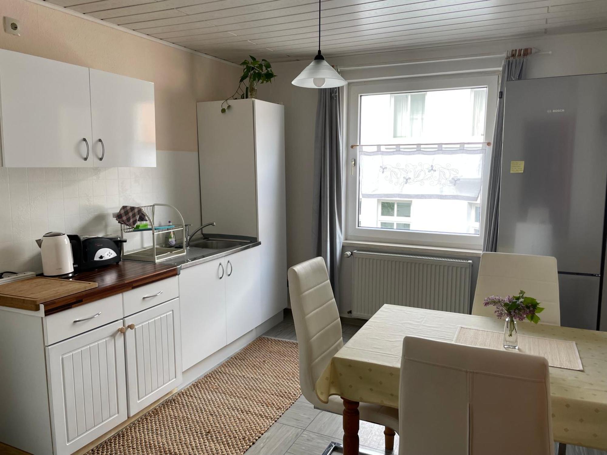 Zentral Gelegenes Apartment Am Fusse Der Wartburg ไอเซนัค ภายนอก รูปภาพ