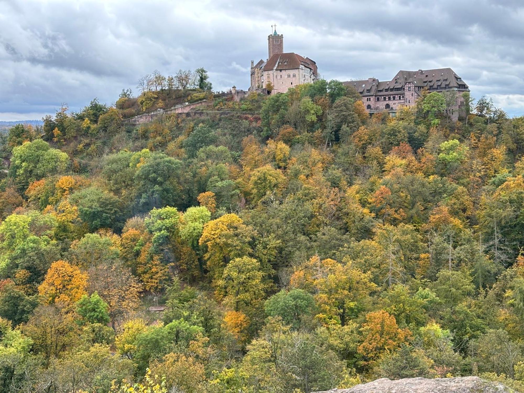 Zentral Gelegenes Apartment Am Fusse Der Wartburg ไอเซนัค ภายนอก รูปภาพ